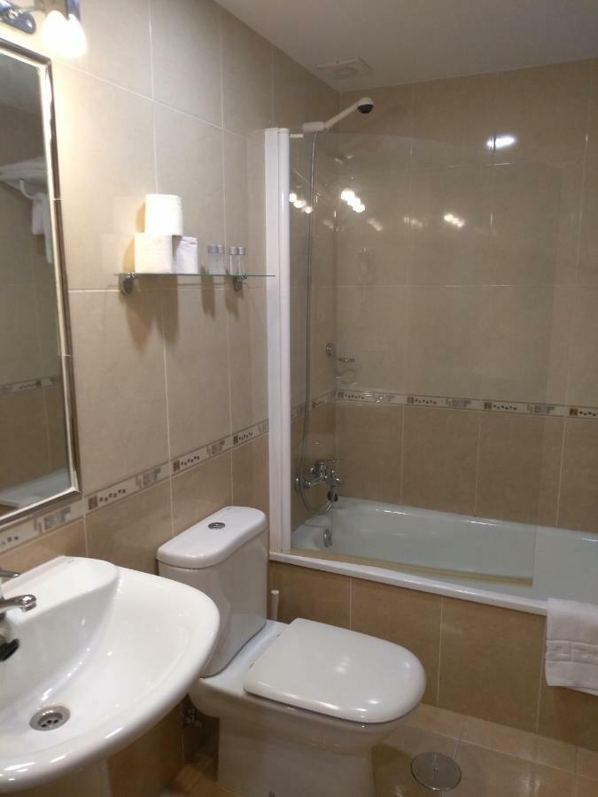Apartamentos Prestin Onís المظهر الخارجي الصورة