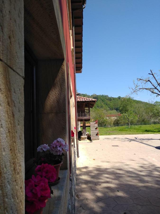 Apartamentos Prestin Onís المظهر الخارجي الصورة